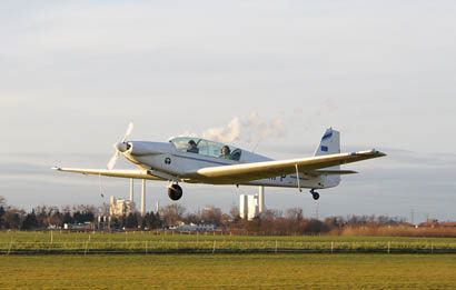 Schülerhort zu Besuch am Flugplatz